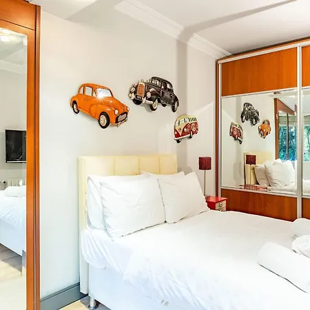 Elegant Flat With Fascinating Bosphorus View In Besiktas Daire İstanbul